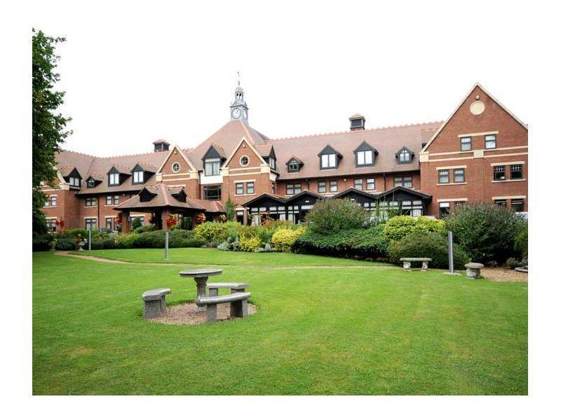 Doubletree By Hilton Stratford-Upon-Avon, United Kingdom Hotel Екстериор снимка