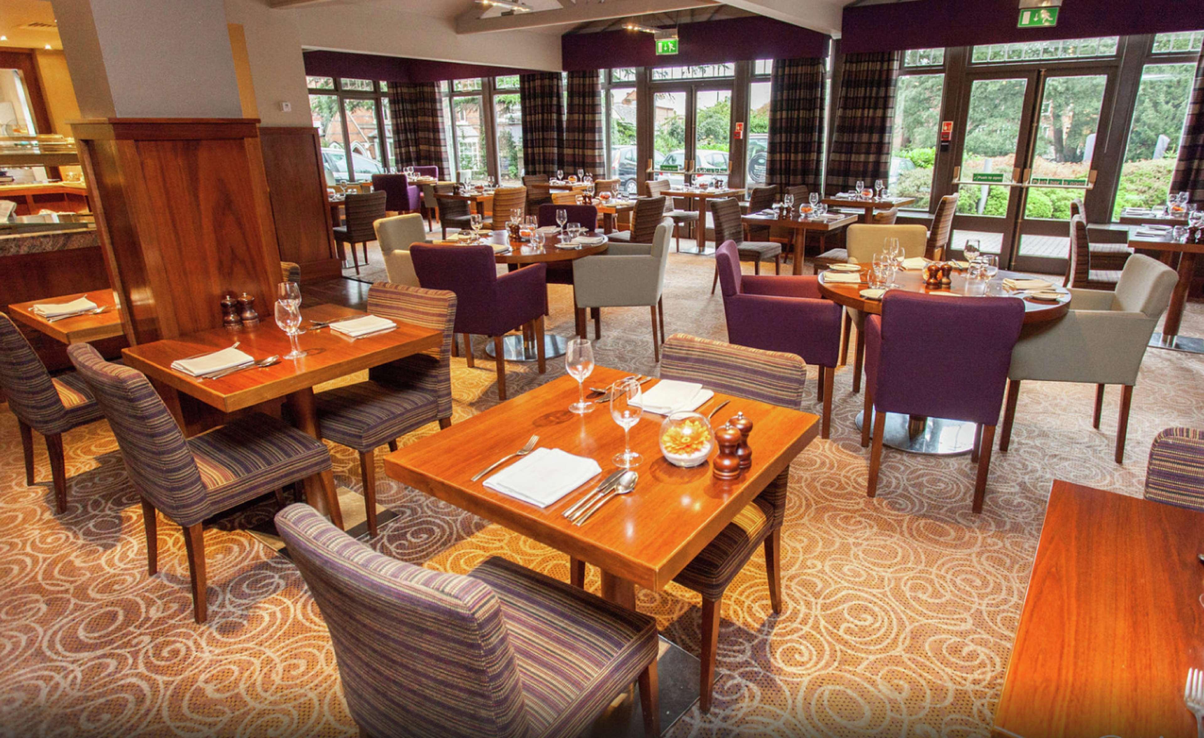 Doubletree By Hilton Stratford-Upon-Avon, United Kingdom Hotel Екстериор снимка