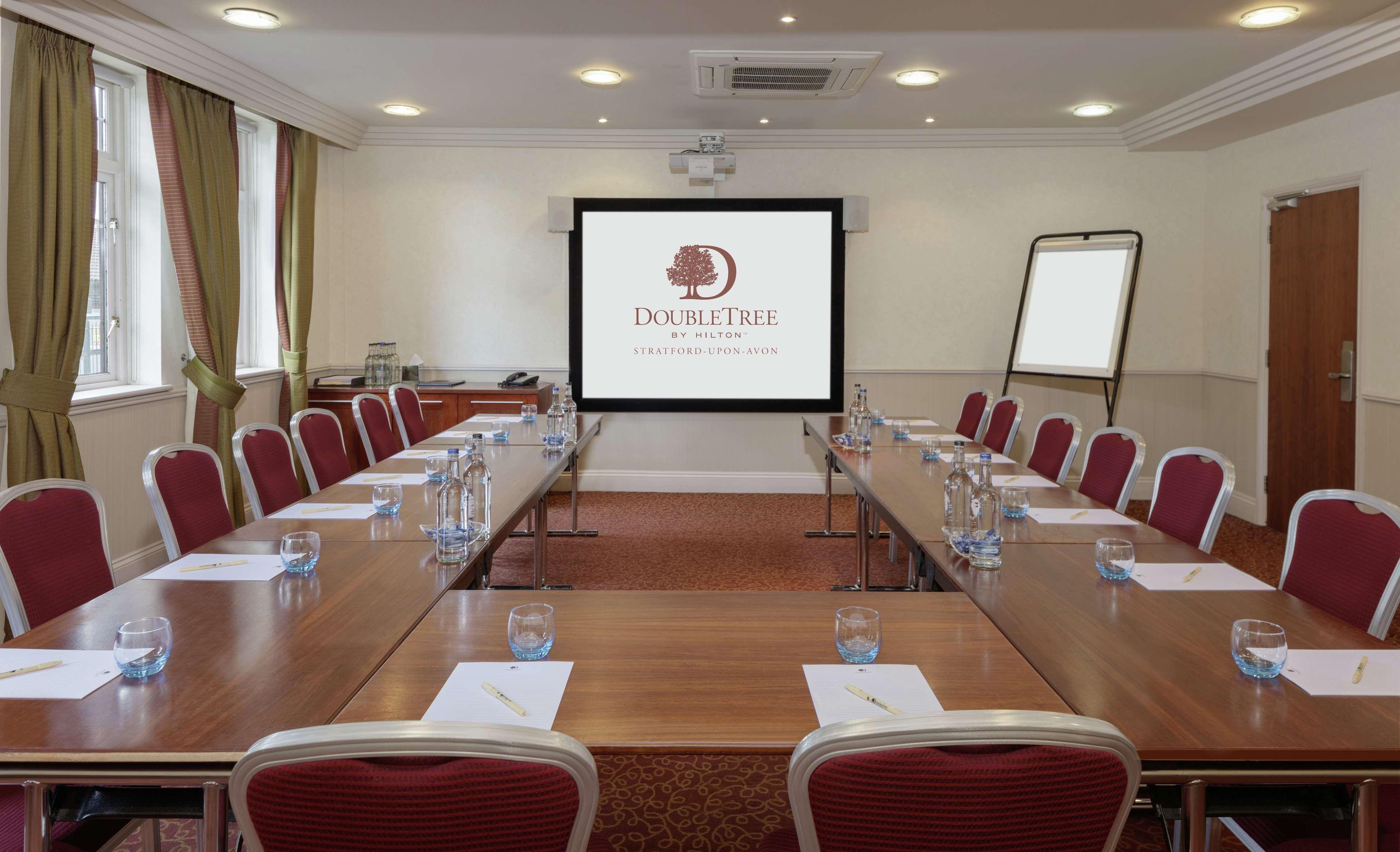 Doubletree By Hilton Stratford-Upon-Avon, United Kingdom Hotel Екстериор снимка