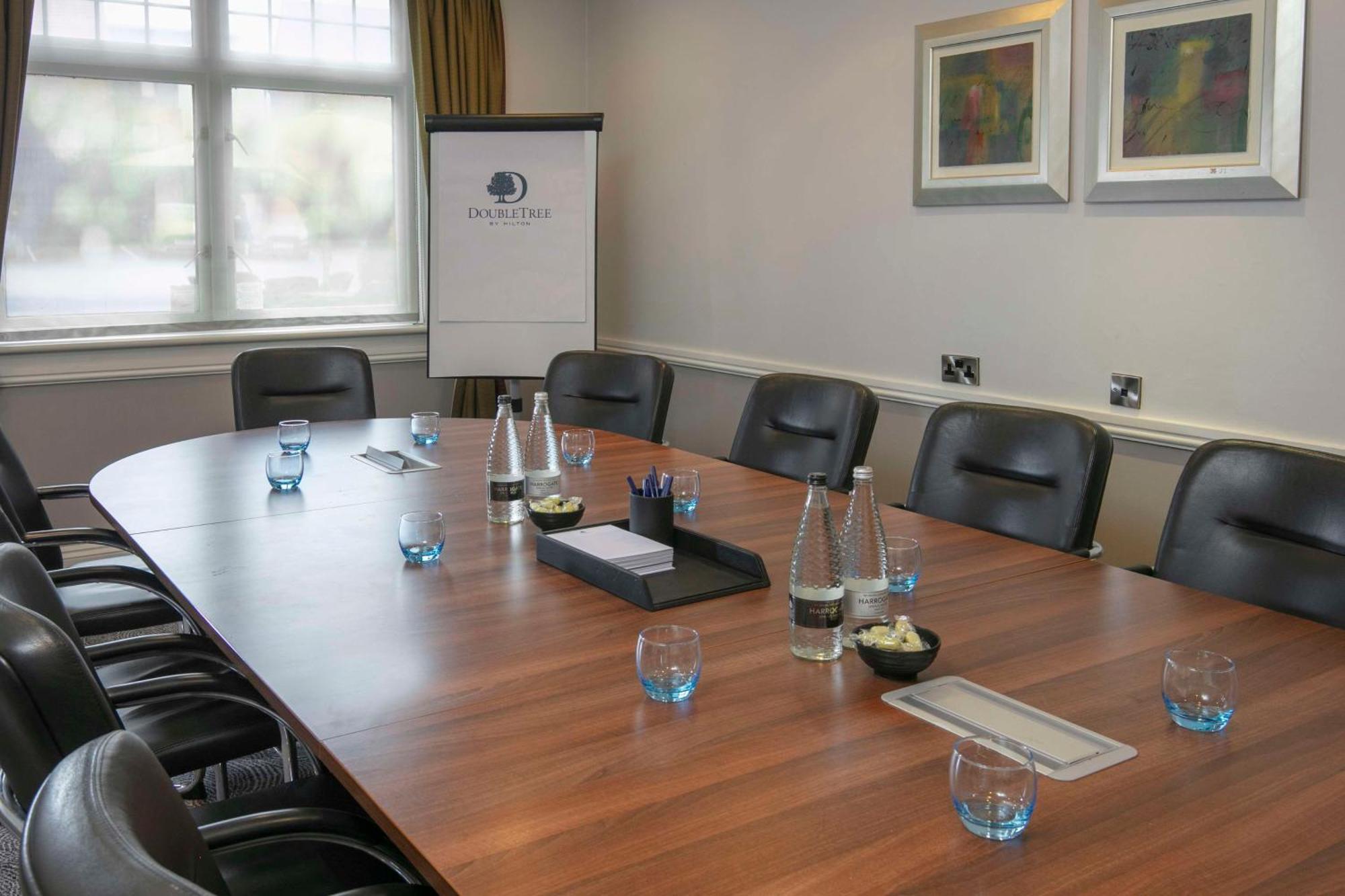 Doubletree By Hilton Stratford-Upon-Avon, United Kingdom Hotel Екстериор снимка