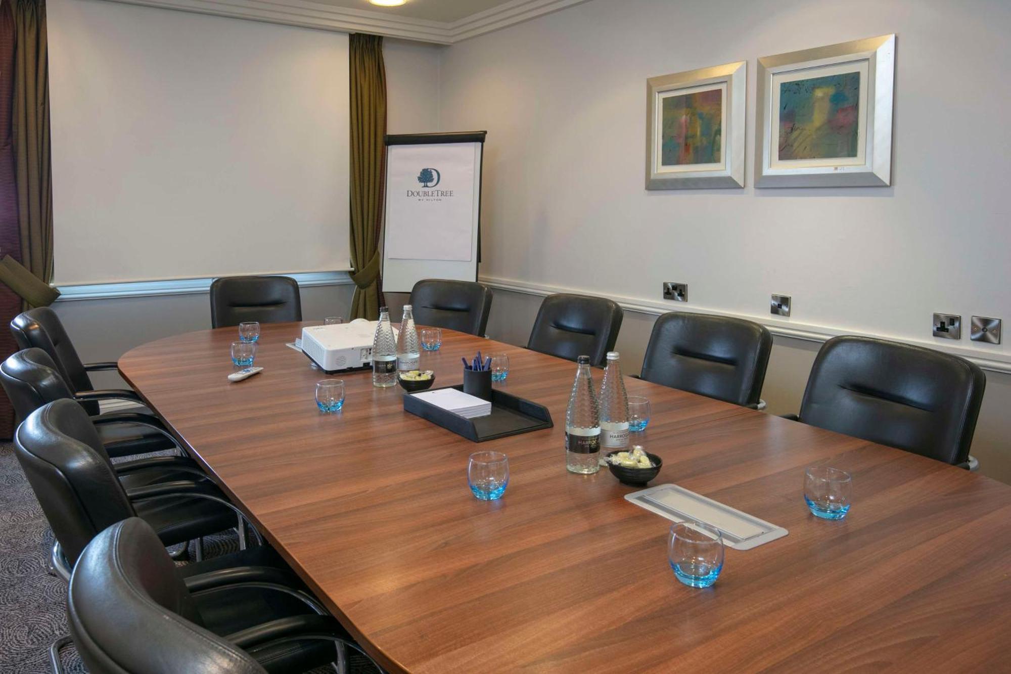 Doubletree By Hilton Stratford-Upon-Avon, United Kingdom Hotel Екстериор снимка