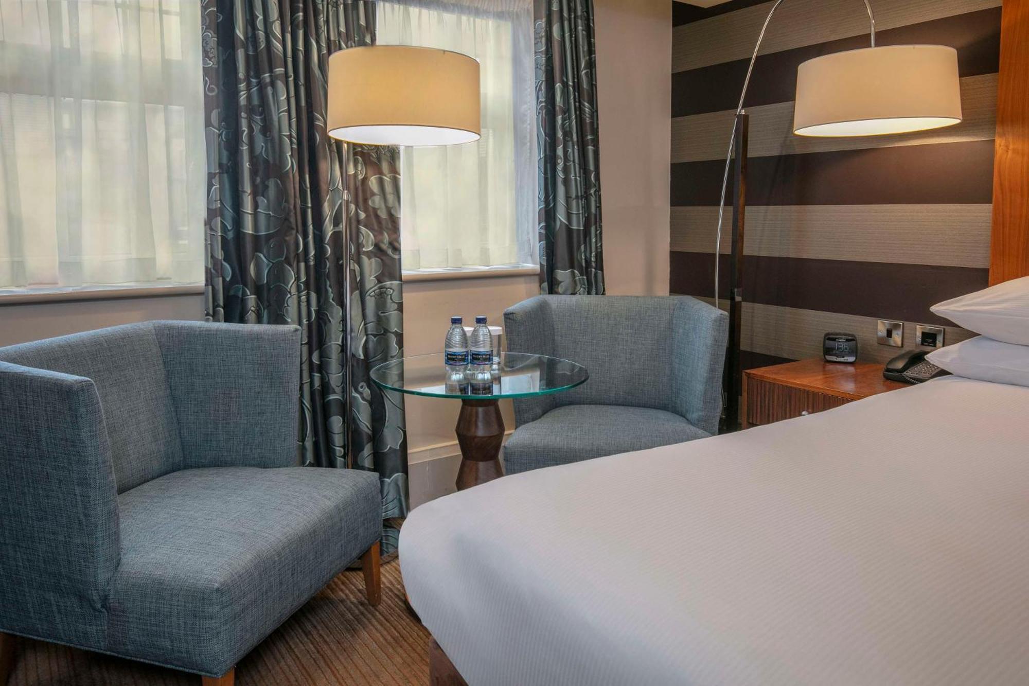 Doubletree By Hilton Stratford-Upon-Avon, United Kingdom Hotel Екстериор снимка