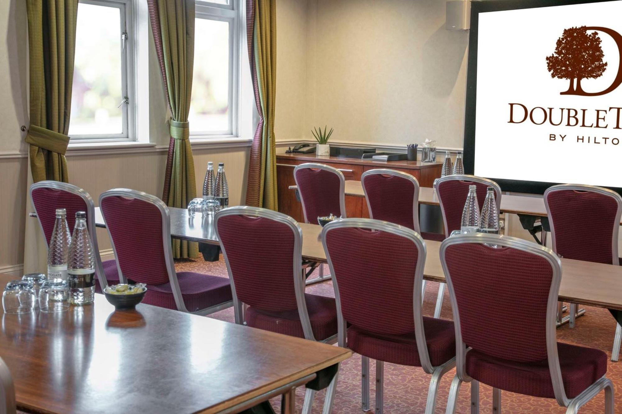 Doubletree By Hilton Stratford-Upon-Avon, United Kingdom Hotel Екстериор снимка
